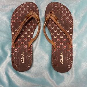 Clarks Sandals size 7, Flip Flops.